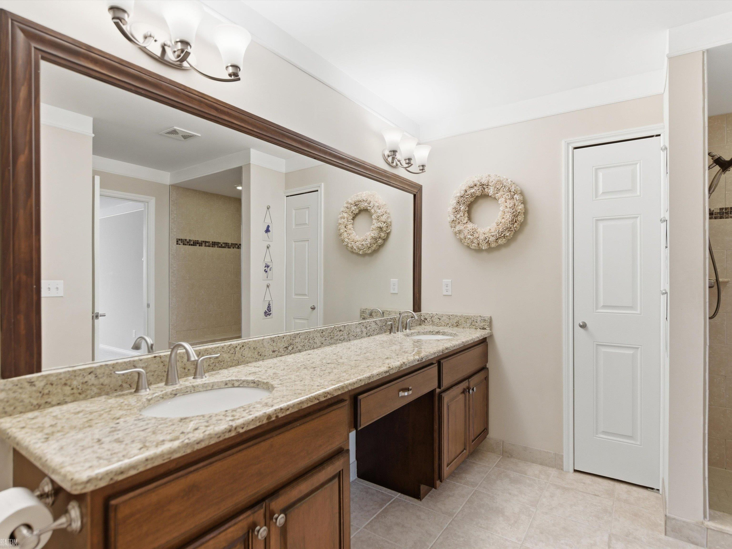 14837 N Park Drive, Shelby Twp, MI 48315 — Photo 22