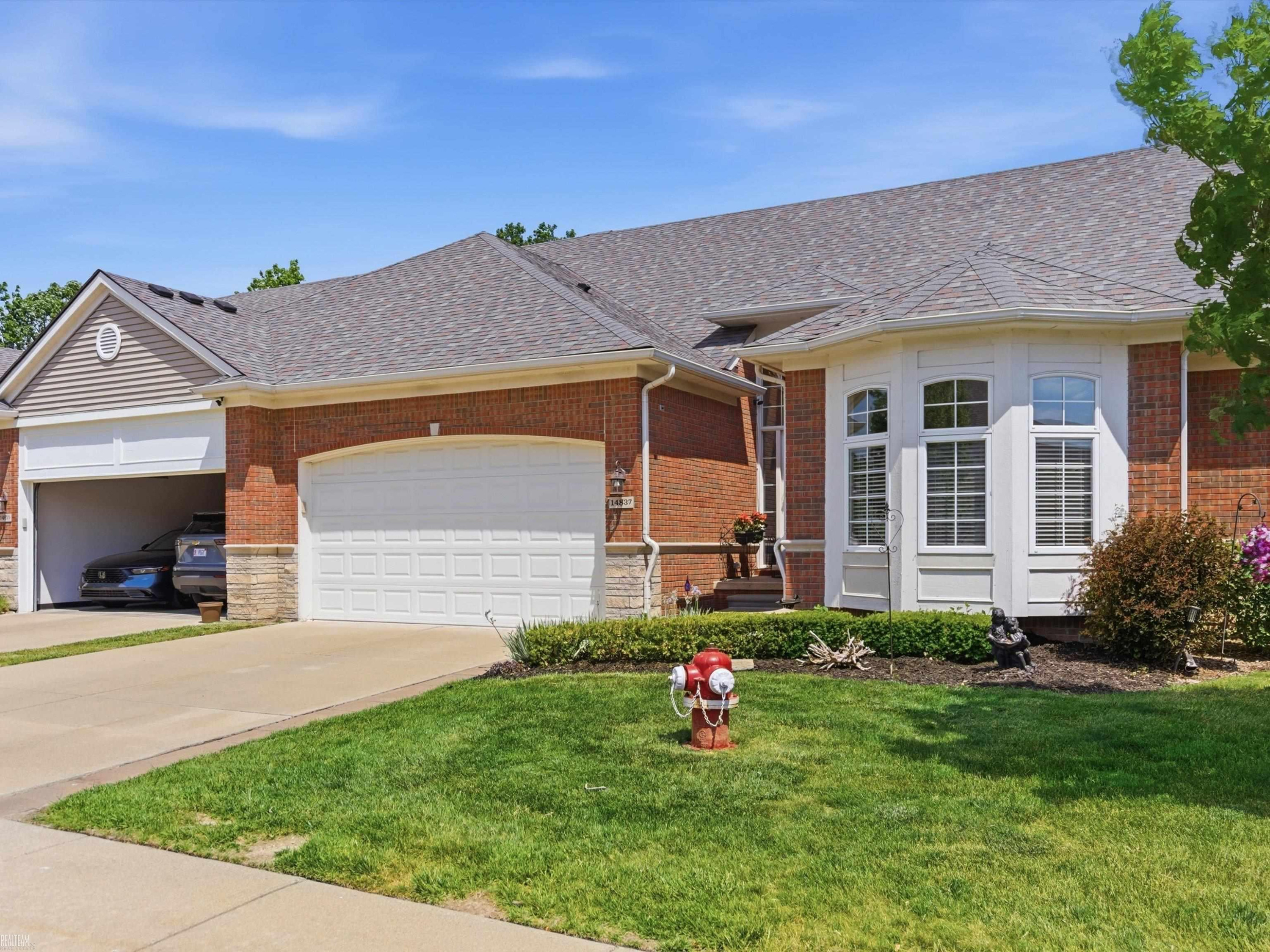 14837 N Park Drive, Shelby Twp, MI 48315 — Photo 48