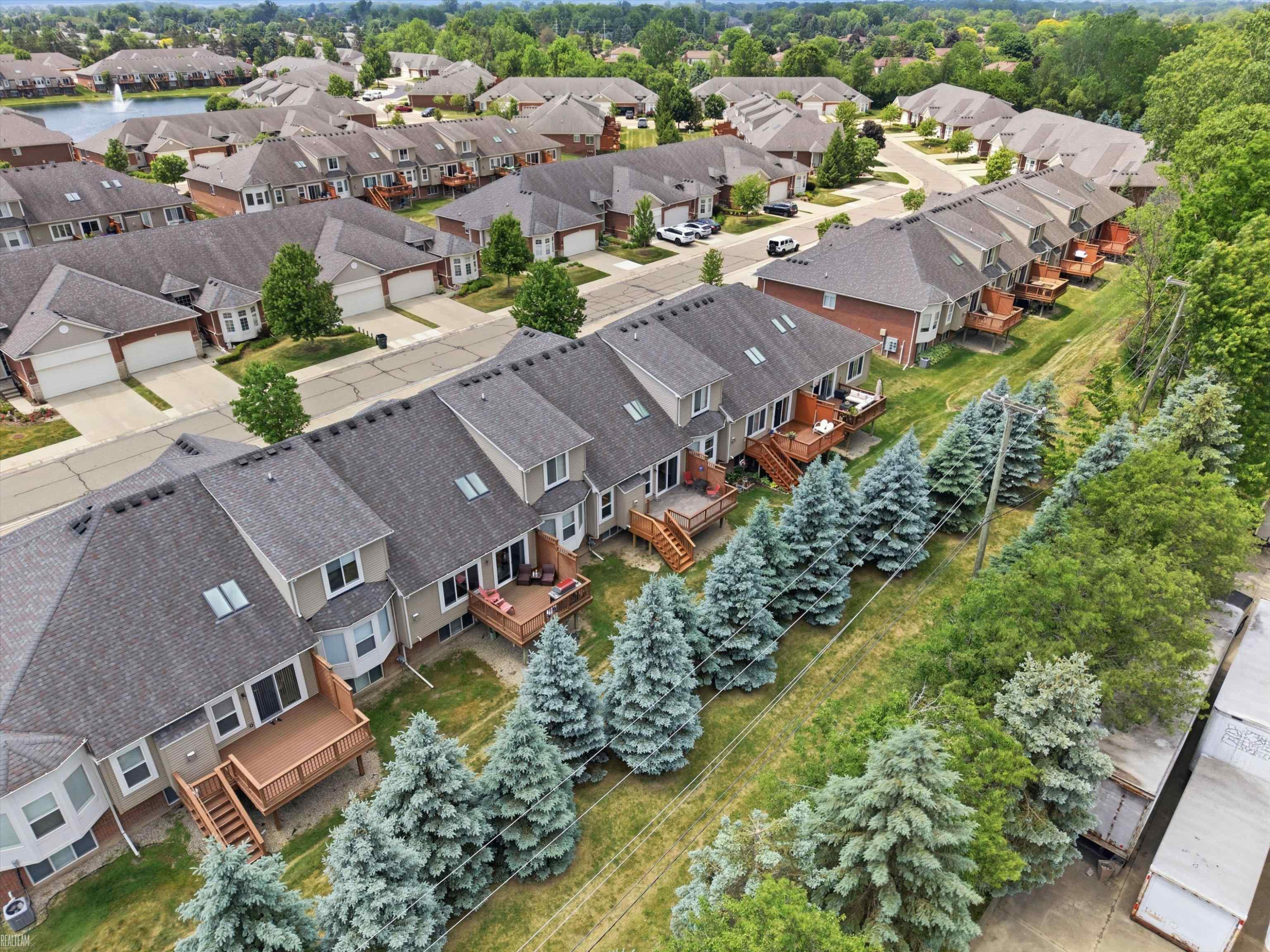 14837 N Park Drive, Shelby Twp, MI 48315 — Photo 57