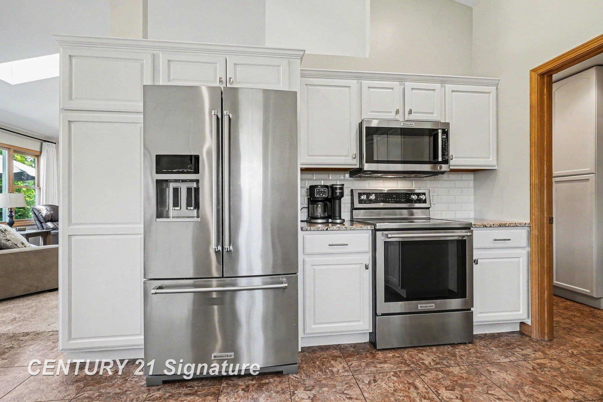 3790 N Gleaner Road, Freeland, MI 48623 — Photo 9