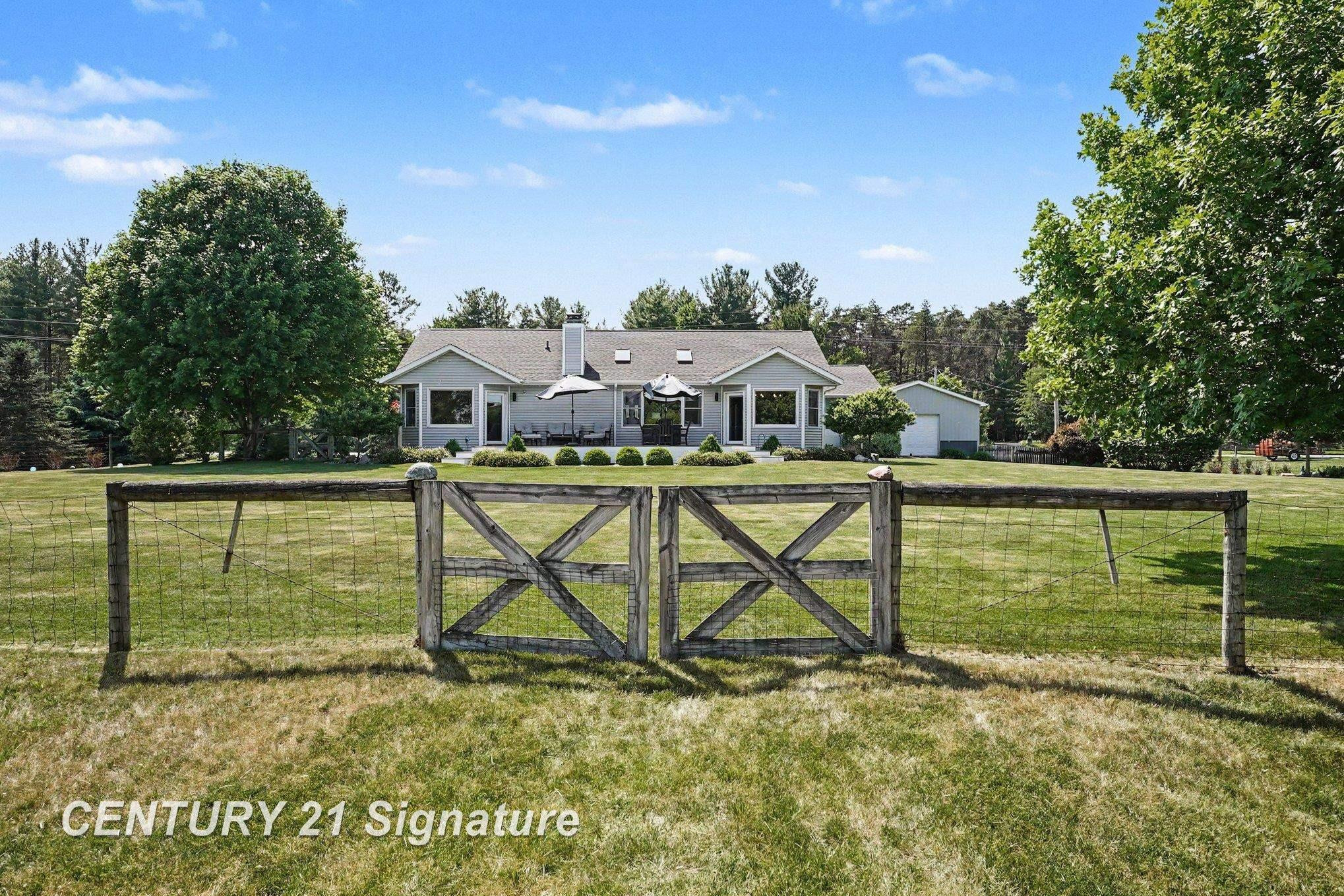 3790 N Gleaner Road, Freeland, MI 48623 — Photo 33