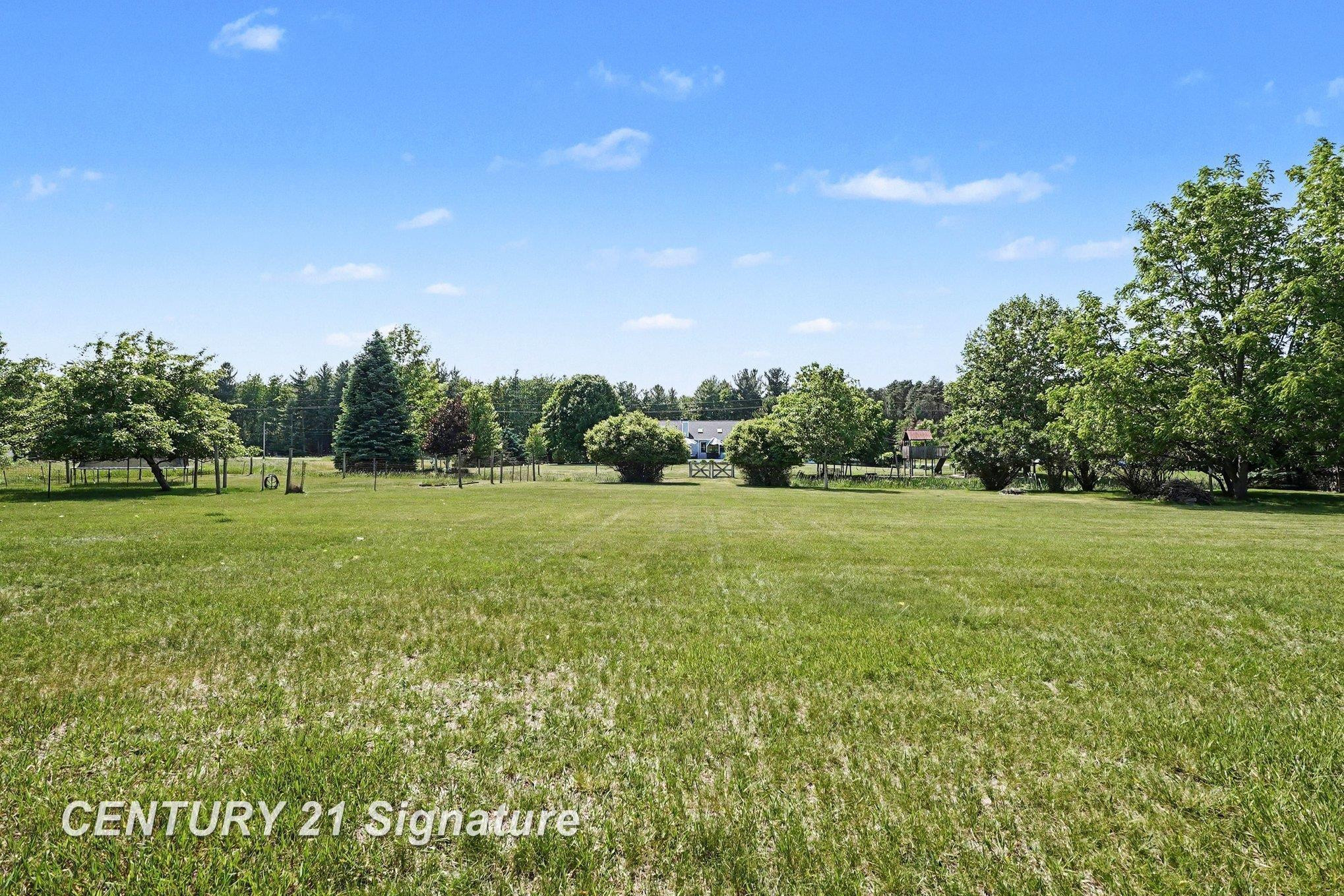 3790 N Gleaner Road, Freeland, MI 48623 — Photo 38
