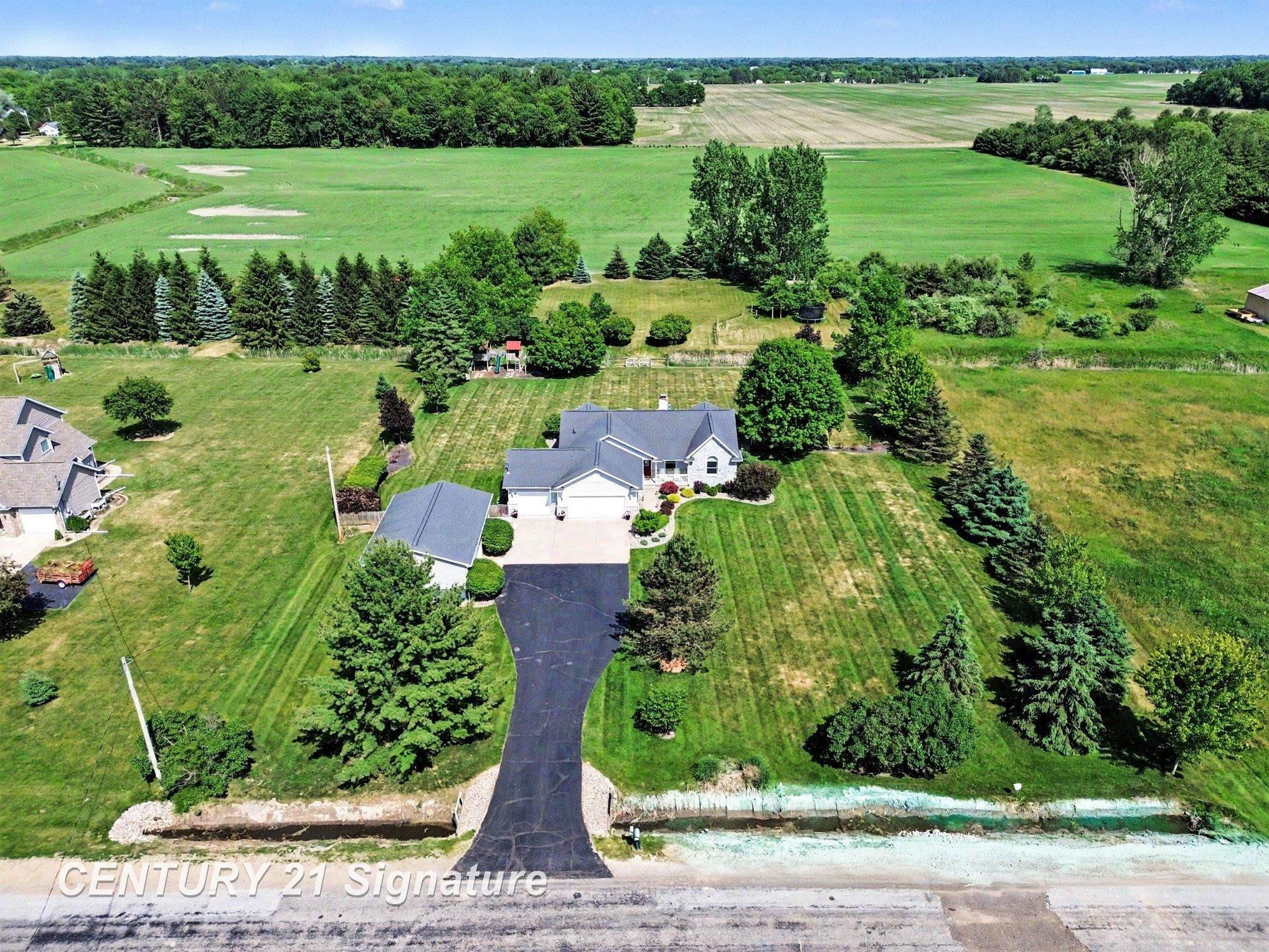 3790 N Gleaner Road, Freeland, MI 48623 — Photo 41