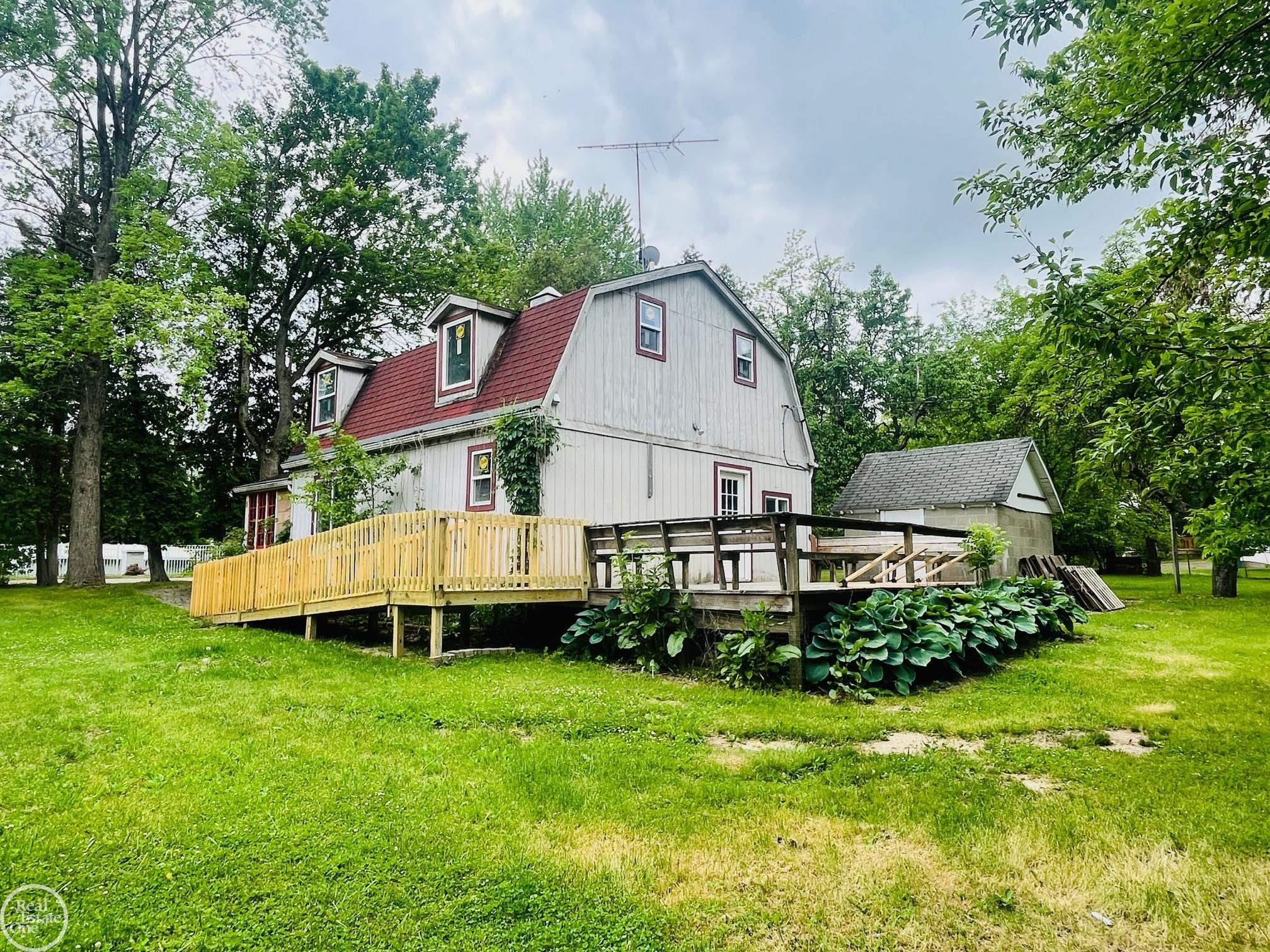 7295 N Elmwood Road, MI 48450 — Photo 5