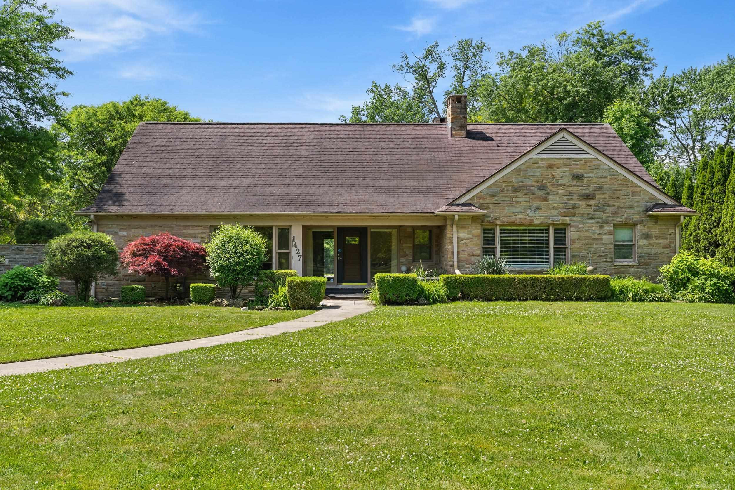 1427 Sunningdale Drive, Grosse Pointe, MI 48236 — Photo 3
