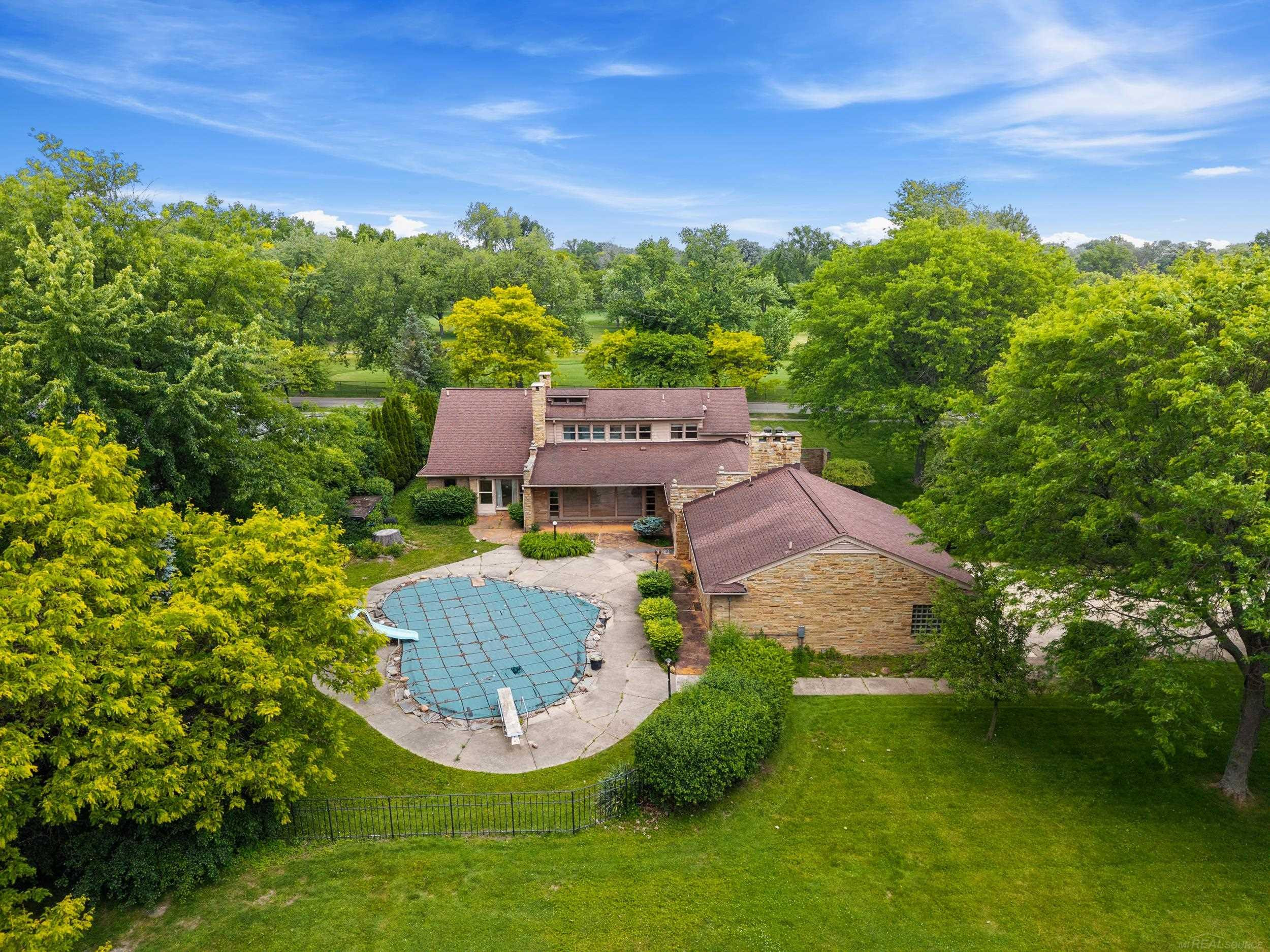 1427 Sunningdale Drive, Grosse Pointe, MI 48236 — Photo 9