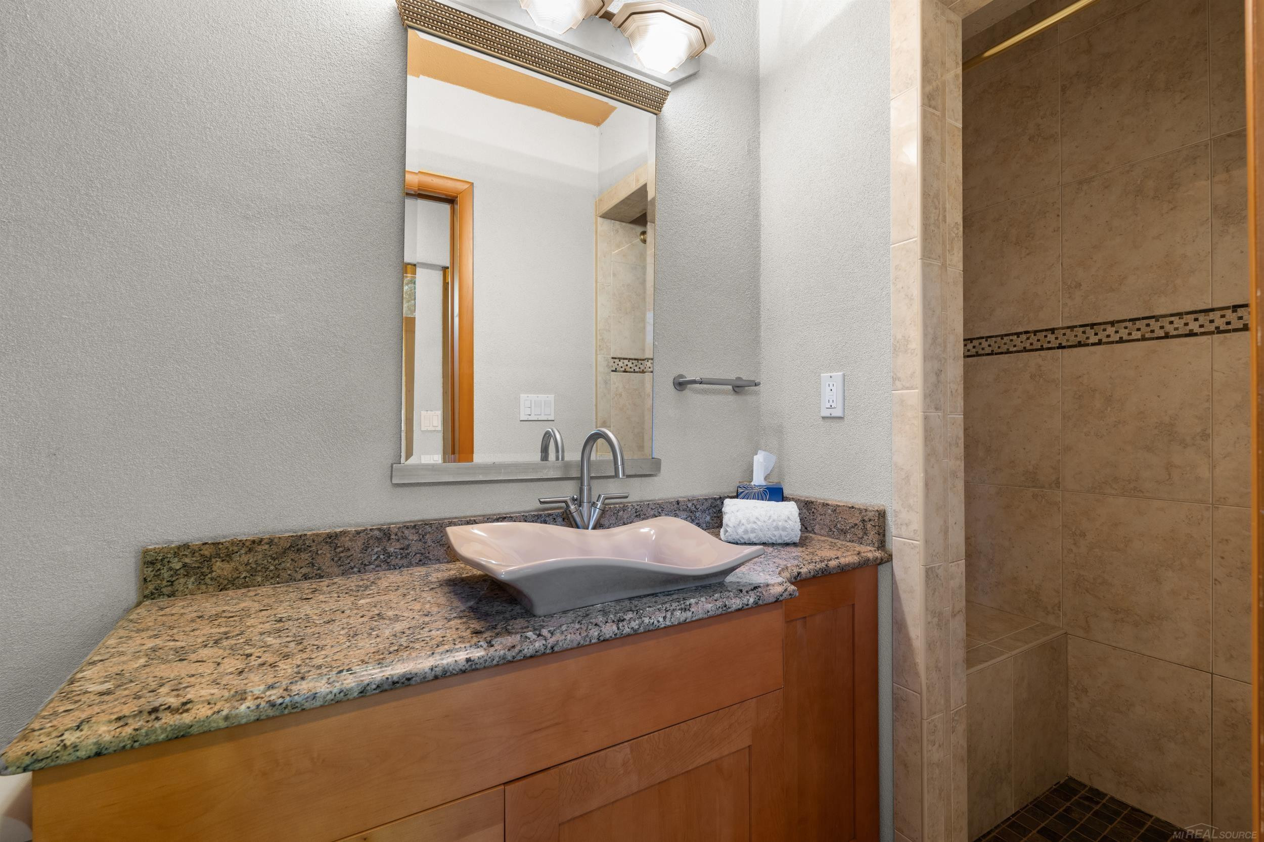1427 Sunningdale Drive, Grosse Pointe, MI 48236 — Photo 28