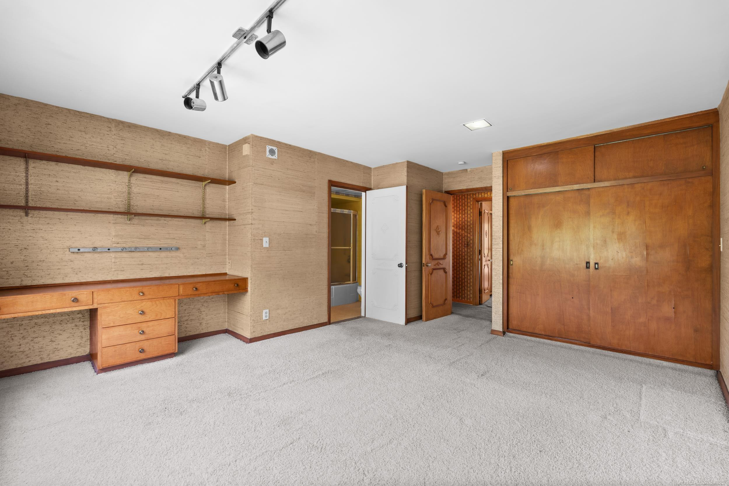 1427 Sunningdale Drive, Grosse Pointe, MI 48236 — Photo 31