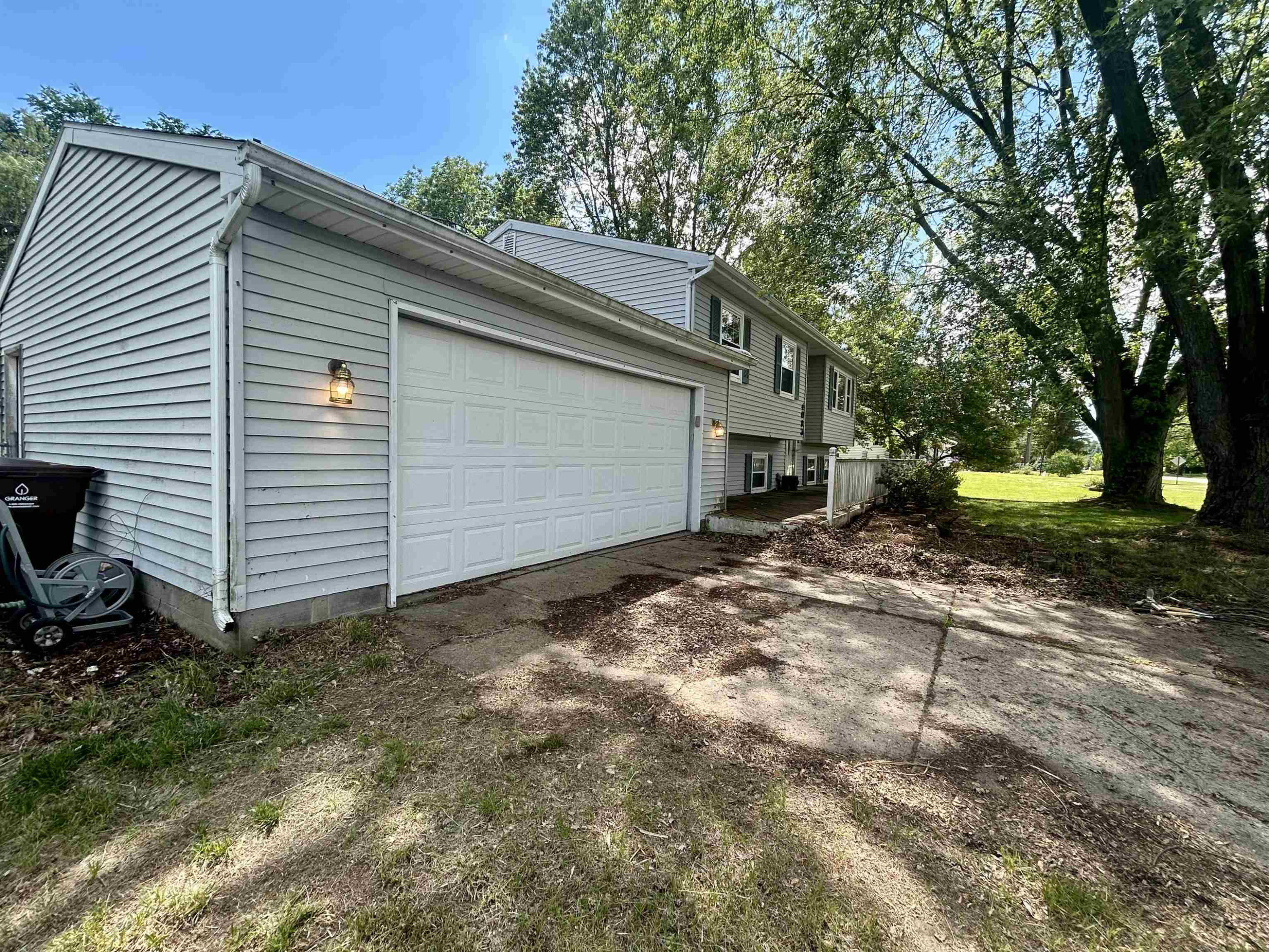 4083 W HERBISON Road, Dewitt, MI 48820 — Photo 18