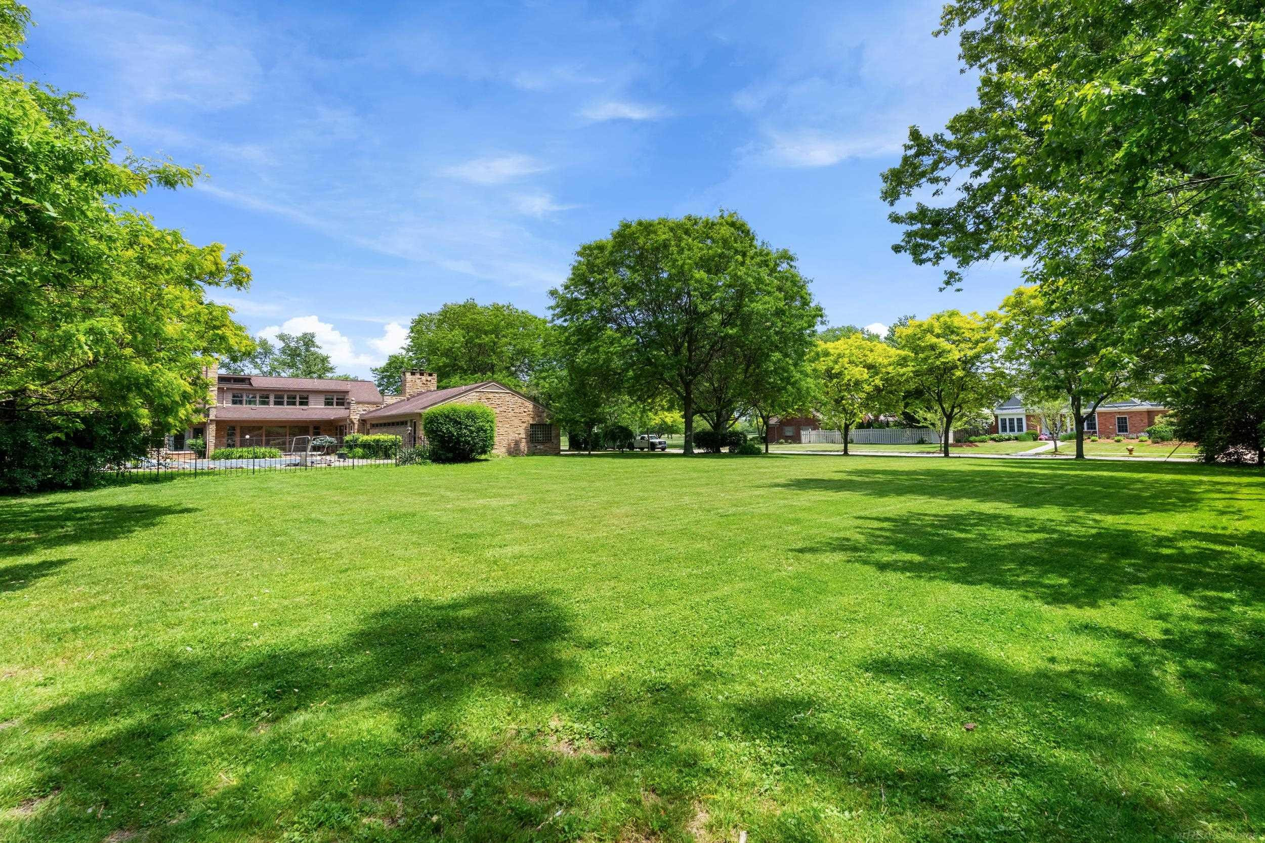 1427 Sunningdale Drive, Grosse Pointe, MI 48236 — Photo 62