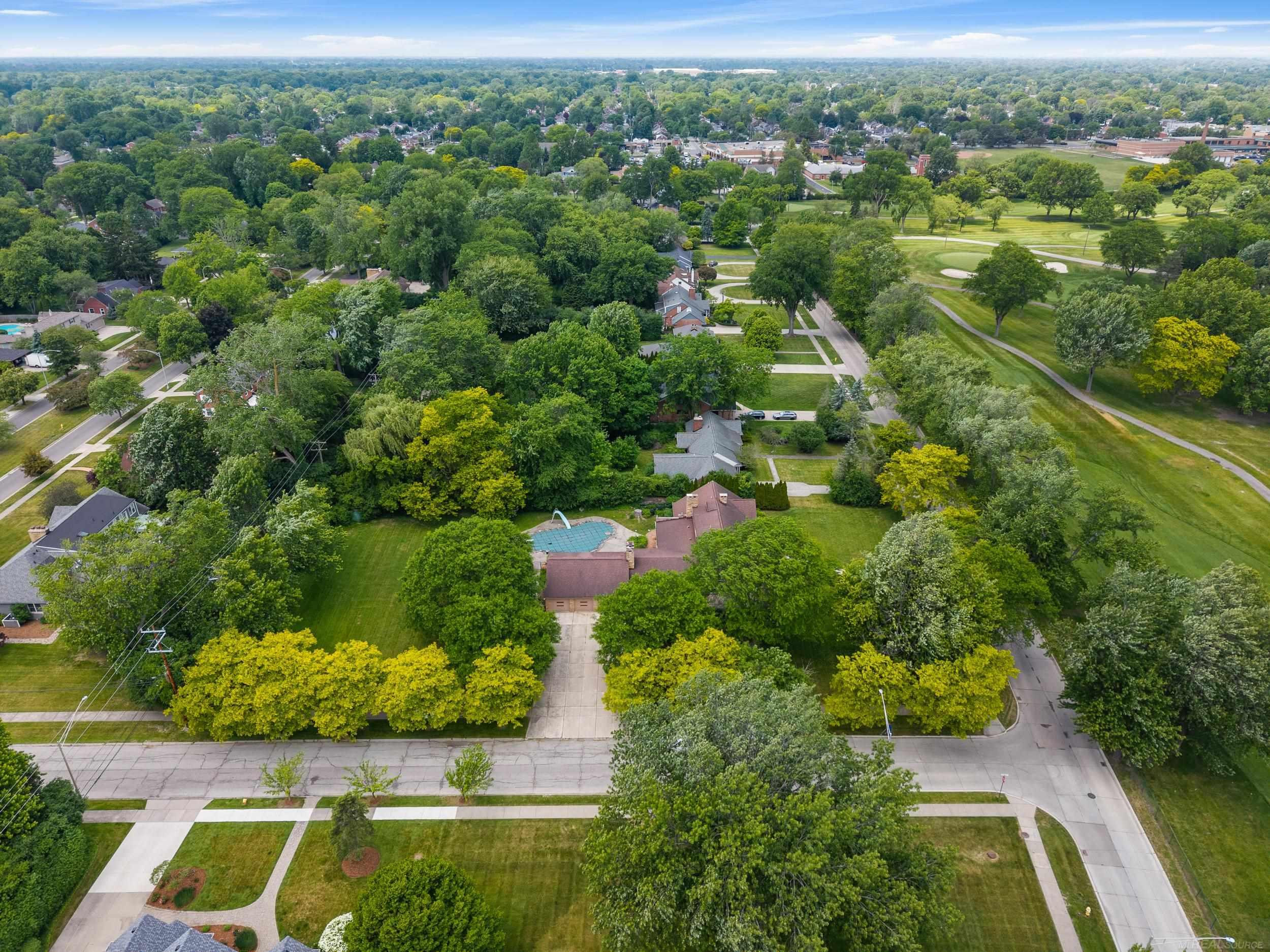 1427 Sunningdale Drive, Grosse Pointe, MI 48236 — Photo 72
