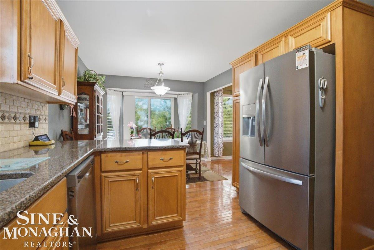 1098 Broad Ax Lane, MI — Photo 6