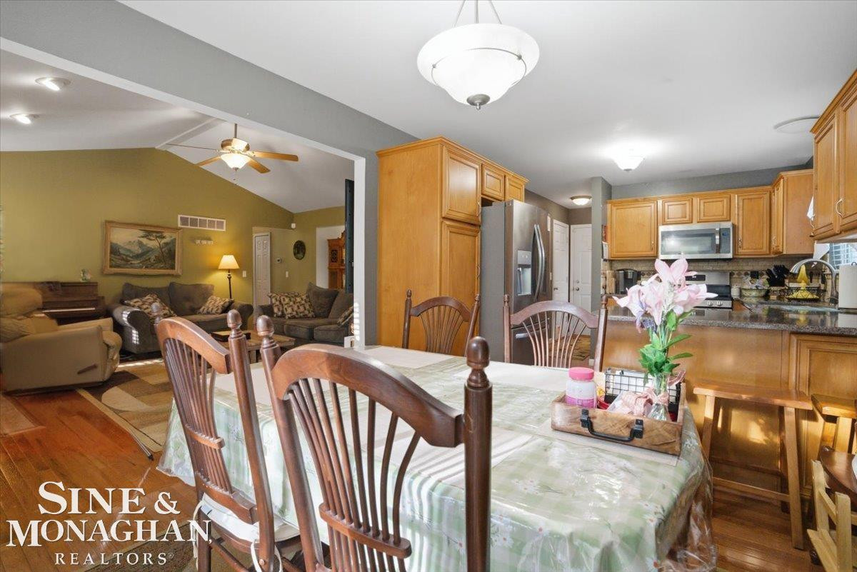 1098 Broad Ax Lane, MI — Photo 10
