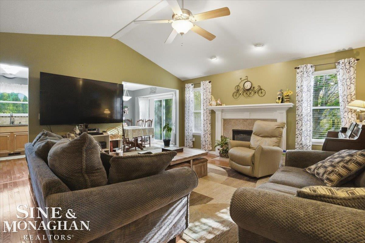 1098 Broad Ax Lane, MI — Photo 13