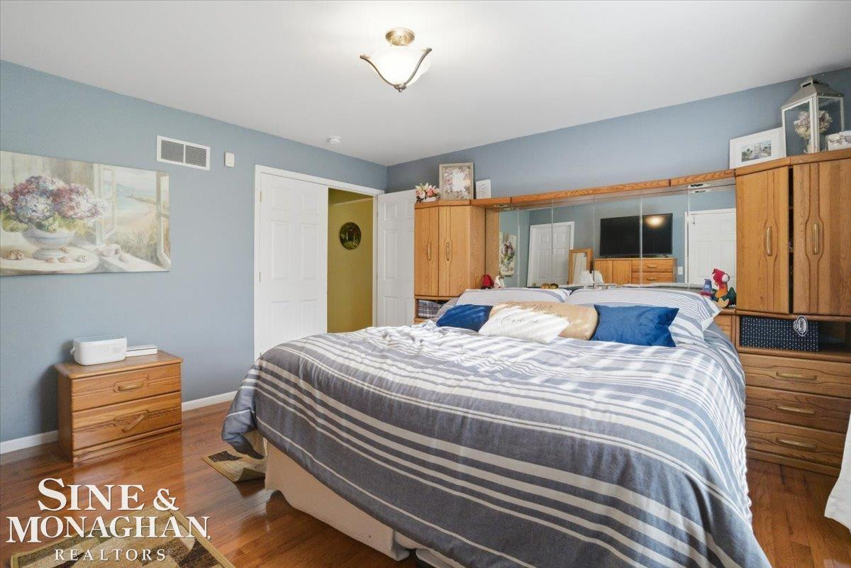 1098 Broad Ax Lane, MI — Photo 15