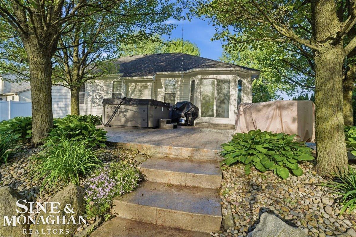 1098 Broad Ax Lane, MI — Photo 26