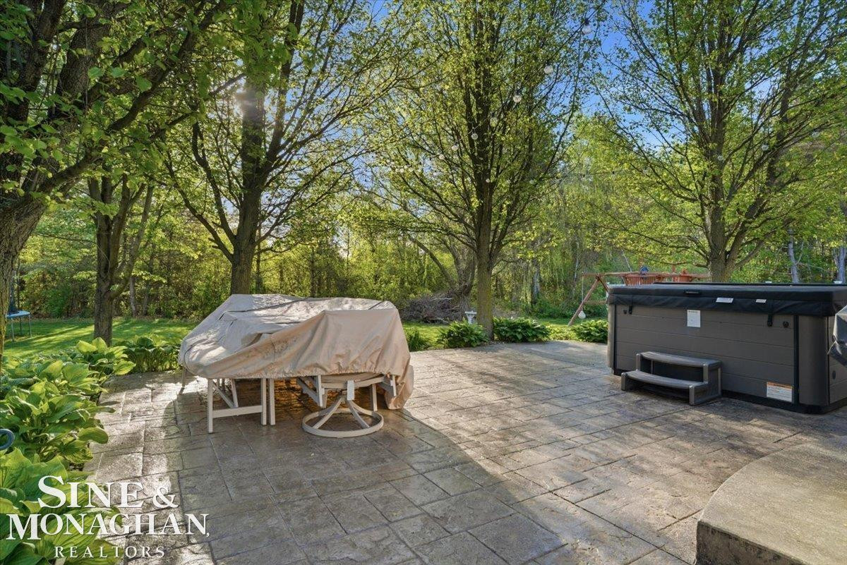 1098 Broad Ax Lane, MI — Photo 27