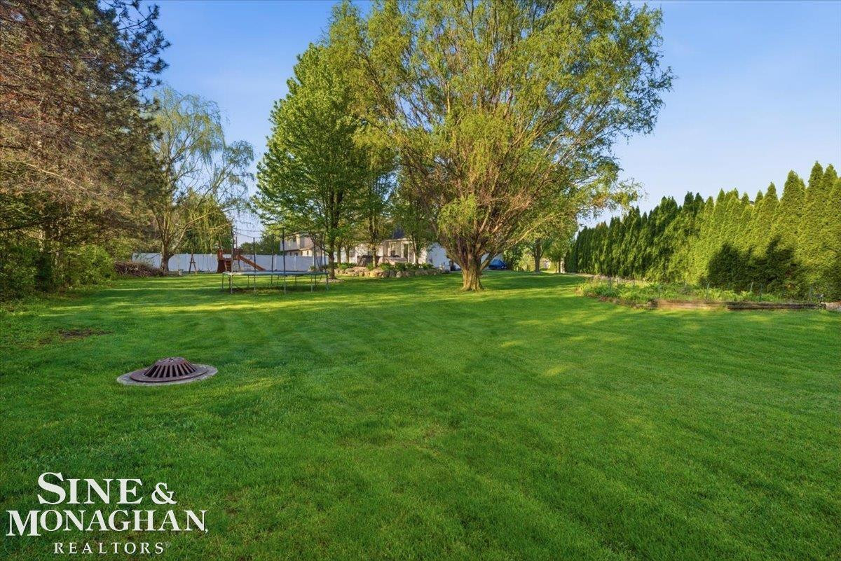 1098 Broad Ax Lane, MI — Photo 30