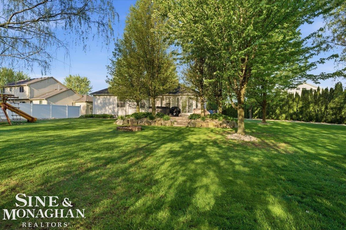 1098 Broad Ax Lane, MI — Photo 31
