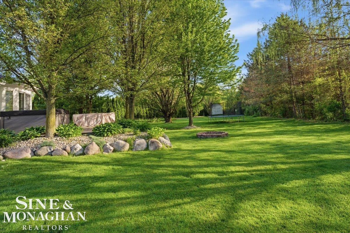 1098 Broad Ax Lane, MI — Photo 32