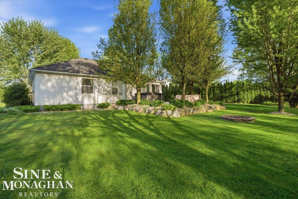 1098 Broad Ax Lane, MI — Photo 33