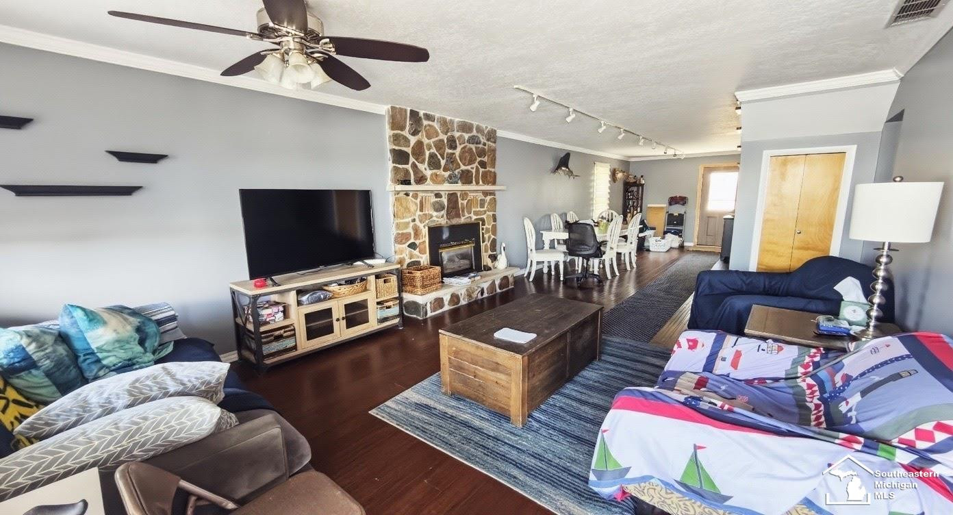 6270 Brancheau Road, Newport, MI 48166 — Photo 10
