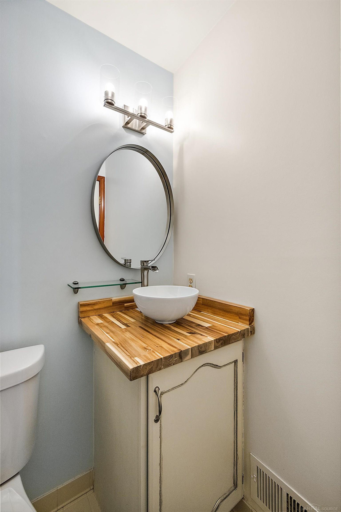 48626 Thorncroft Drive, Macomb, MI 48044 — Photo 18