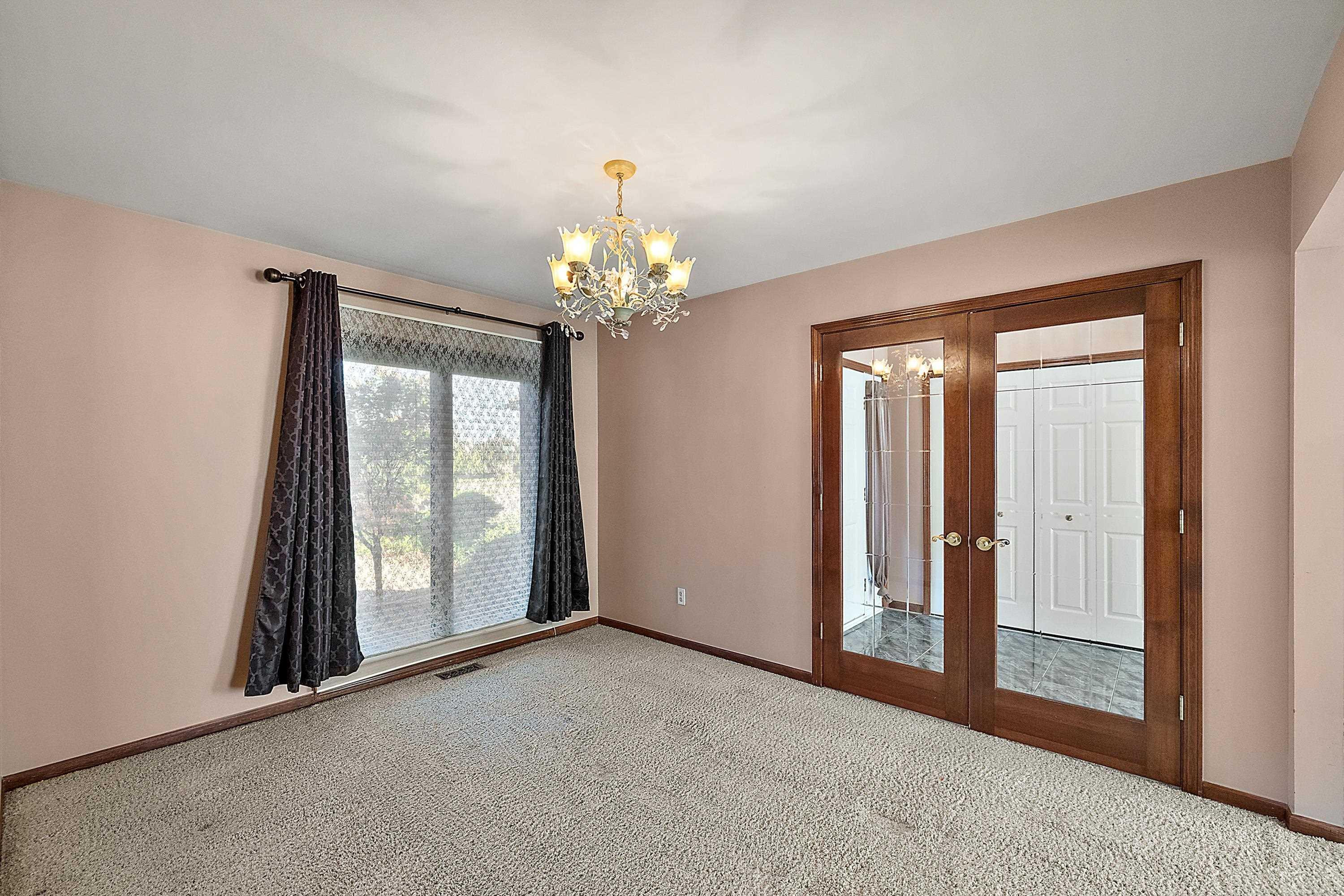 48626 Thorncroft Drive, Macomb, MI 48044 — Photo 20