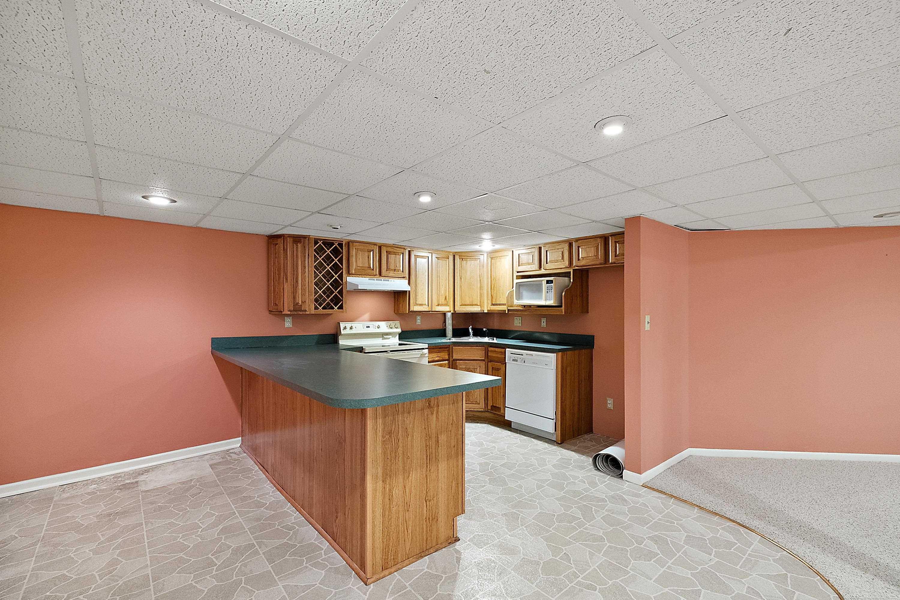 48626 Thorncroft Drive, Macomb, MI 48044 — Photo 39