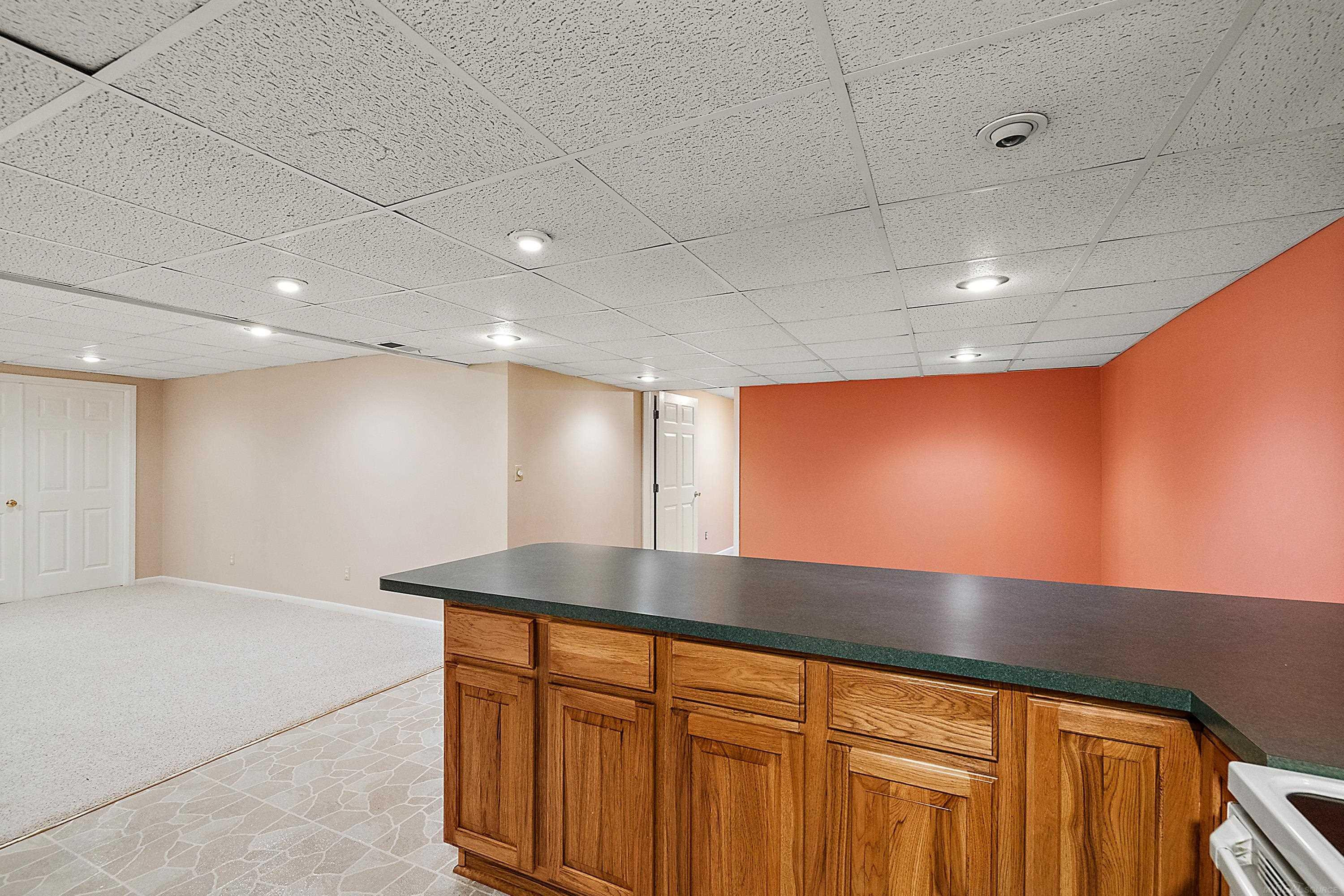 48626 Thorncroft Drive, Macomb, MI 48044 — Photo 43