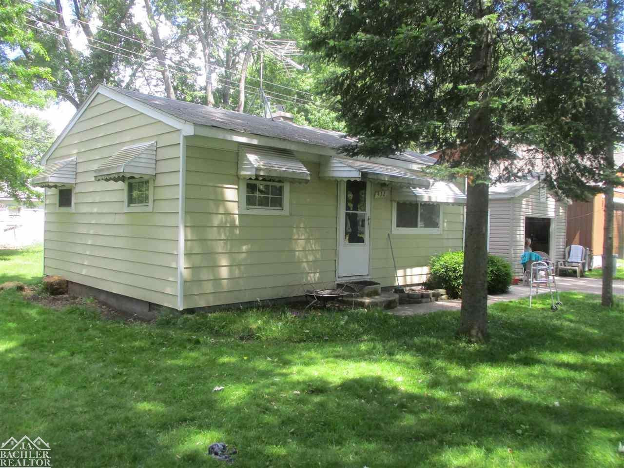 932 Liberty Street, Algonac, MI 48001 — front exterior
