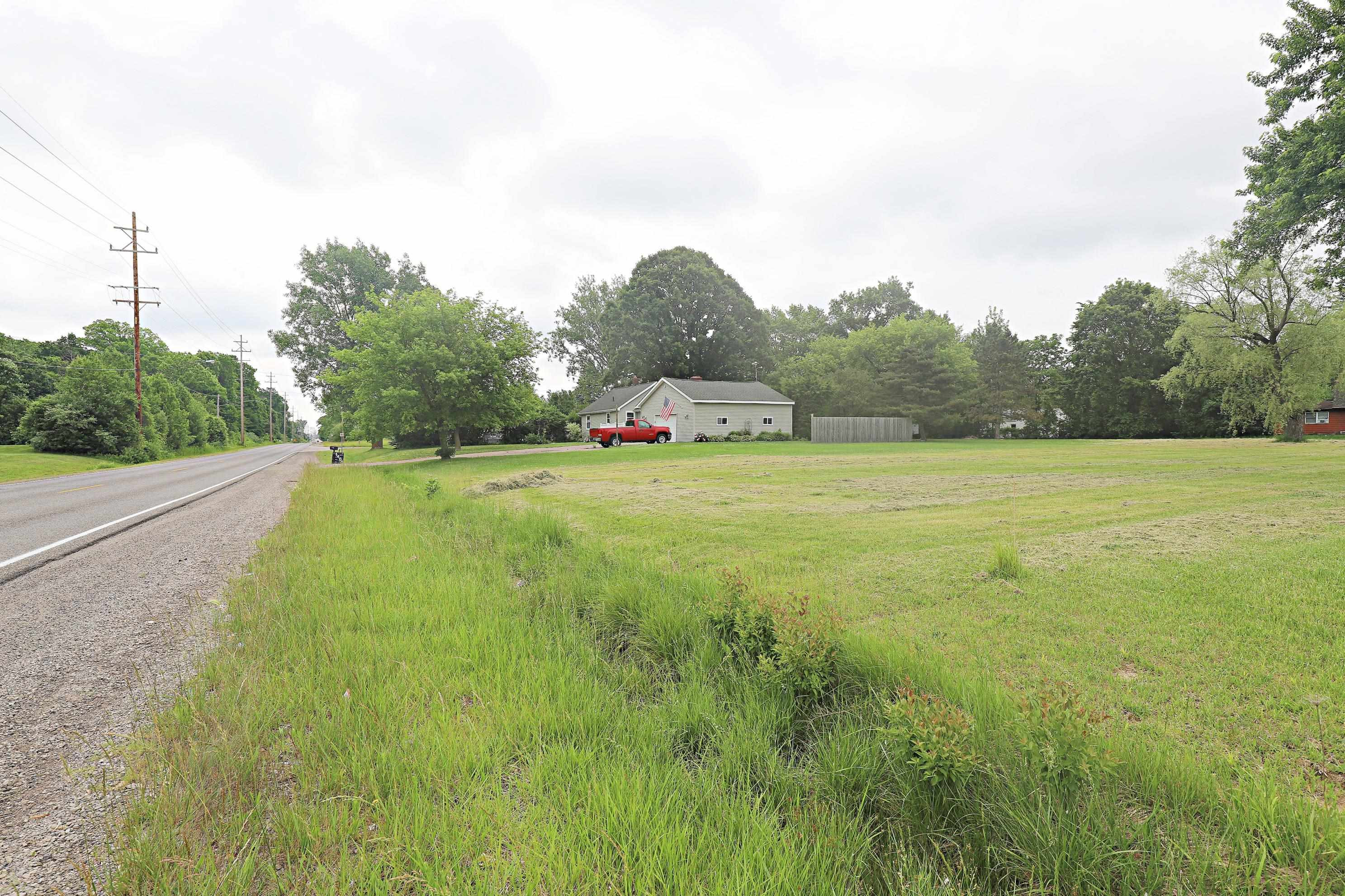 Hemphill Road, Flint, MI 48507 — front exterior