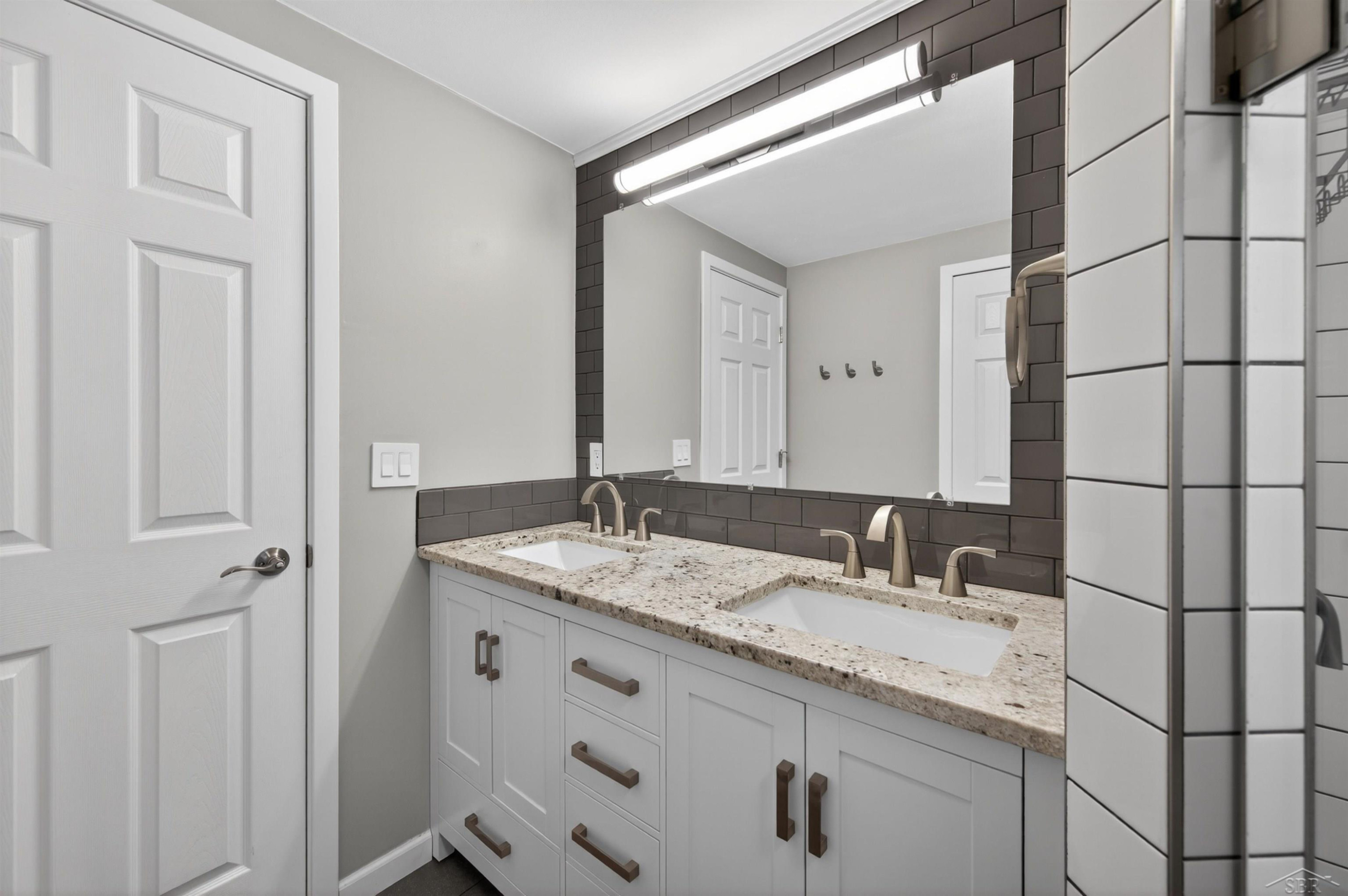117 Darley Avenue, Auburn, MI 48611 — Photo 23