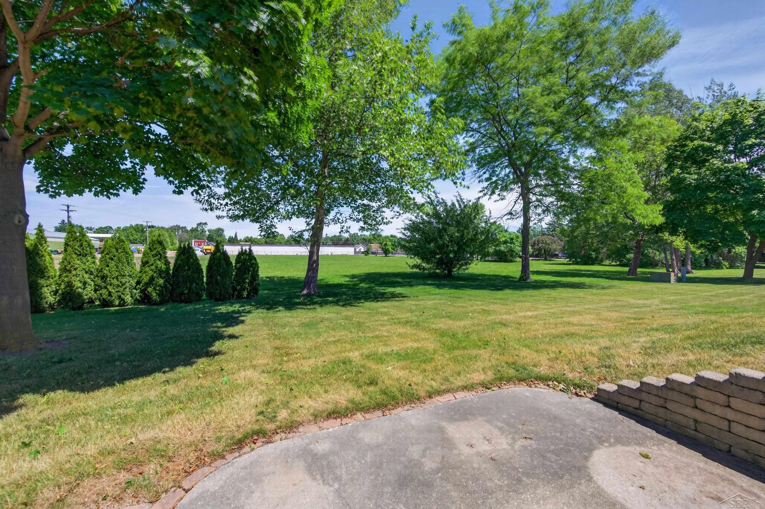 117 Darley Avenue, Auburn, MI 48611 — Photo 34
