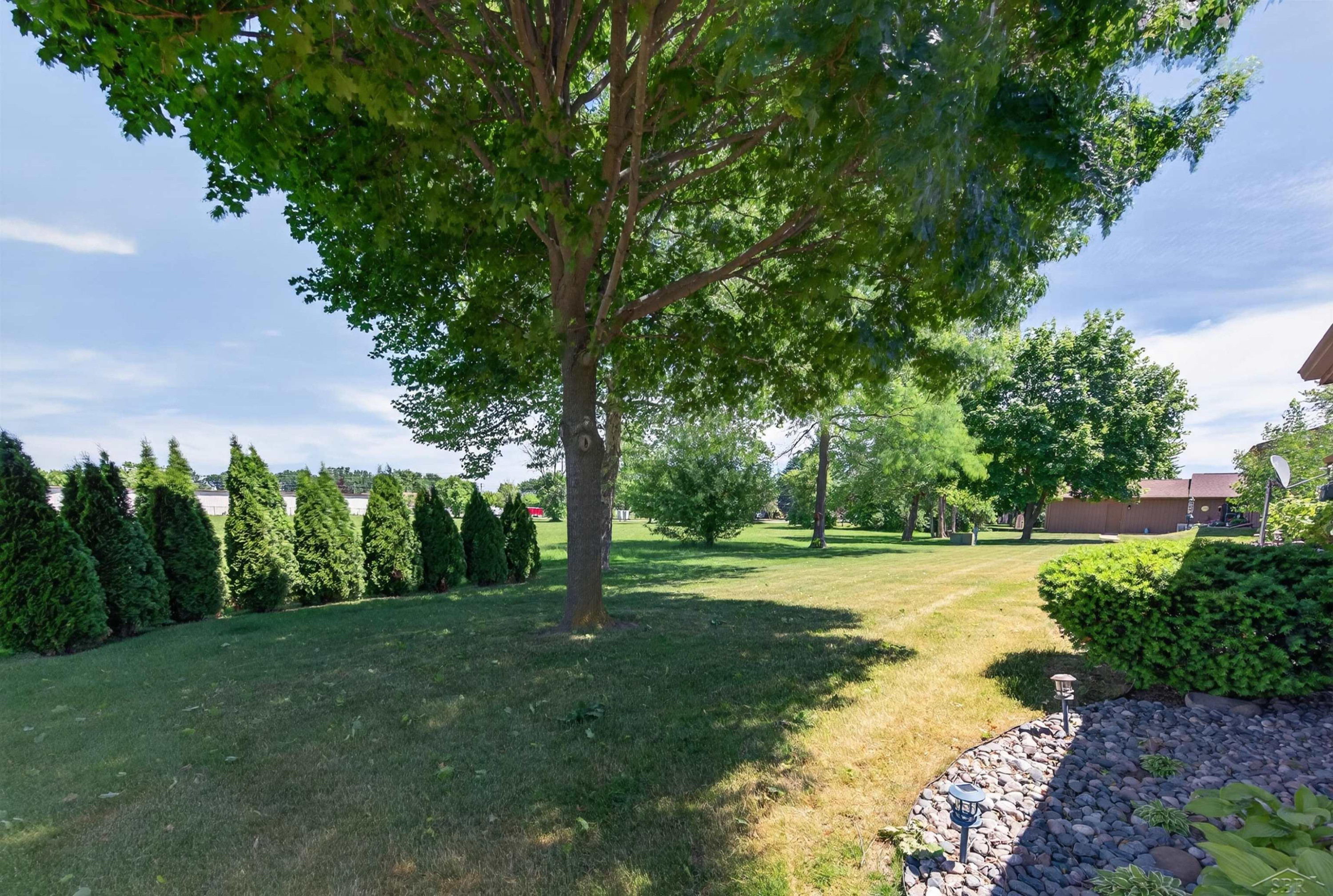 117 Darley Avenue, Auburn, MI 48611 — Photo 36