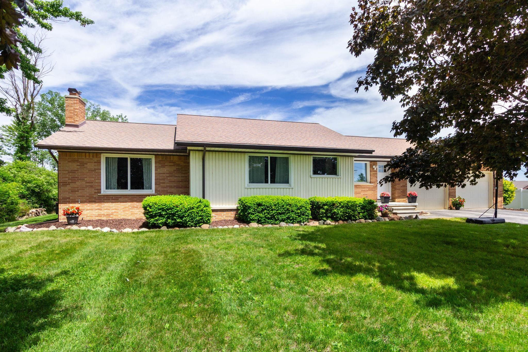 37275 31 Mile Road, Richmond, MI 48062 — Photo 2