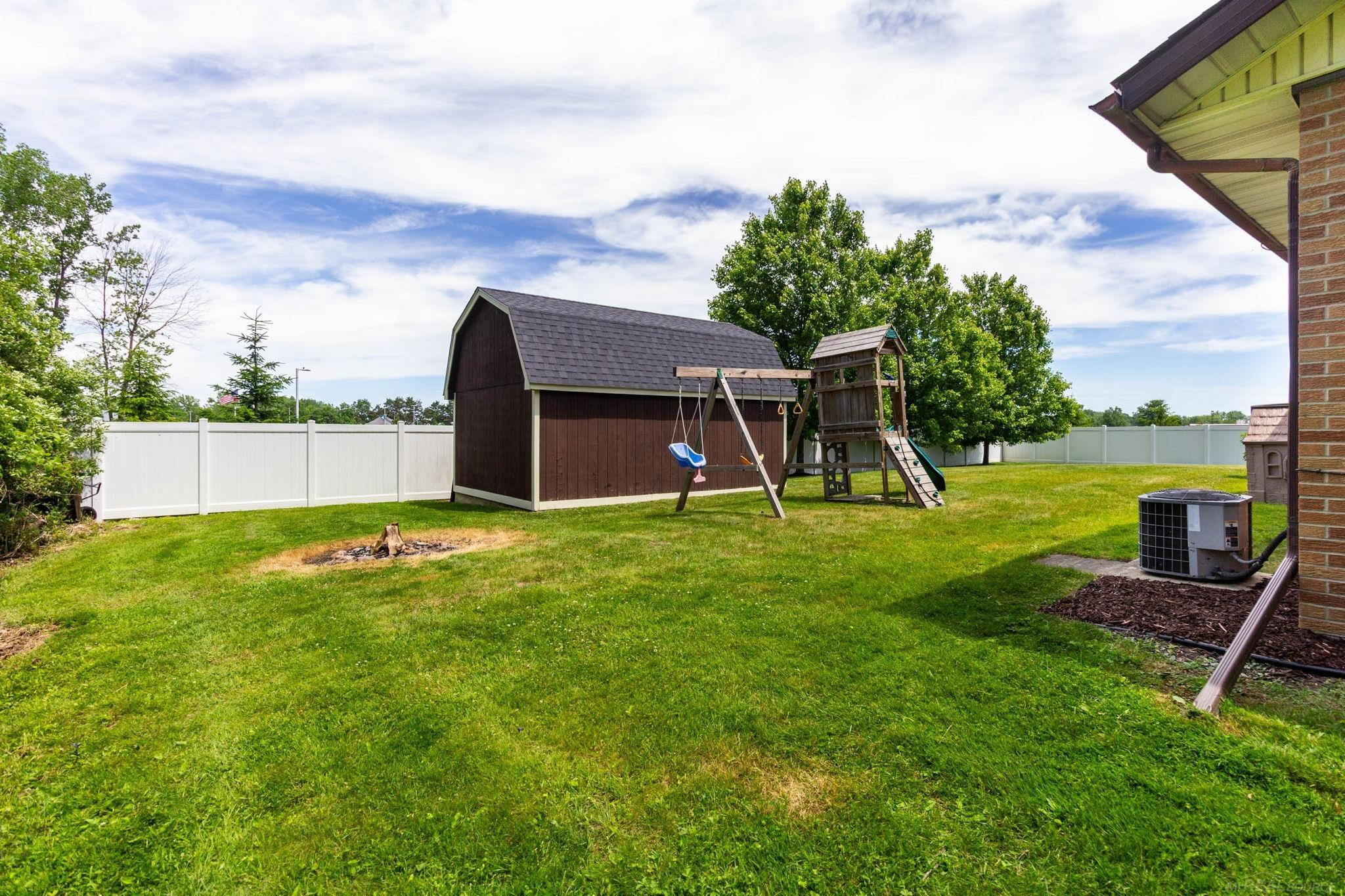 37275 31 Mile Road, Richmond, MI 48062 — Photo 40