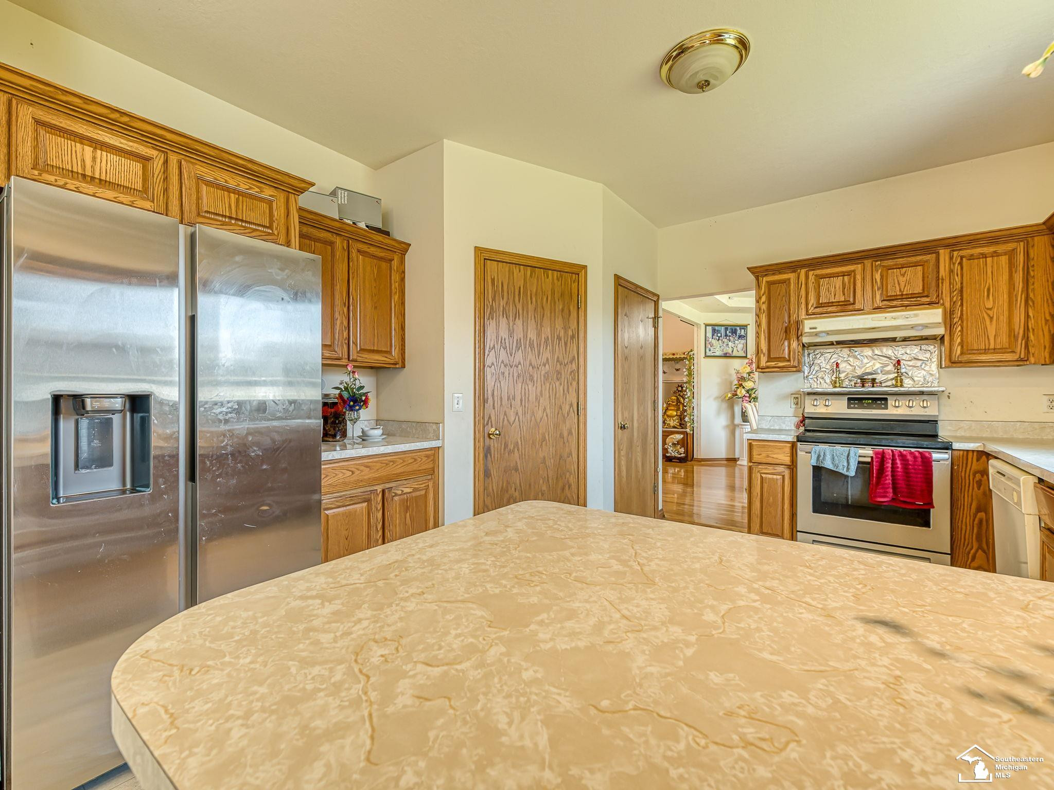 2960 E Country Lane, Monroe, MI 48162 — Photo 7
