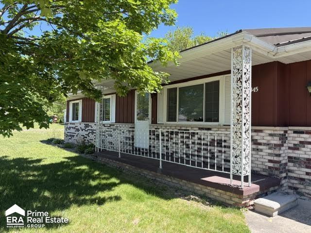 3345 Linger Lane Street, Saginaw, MI 48601 — front exterior