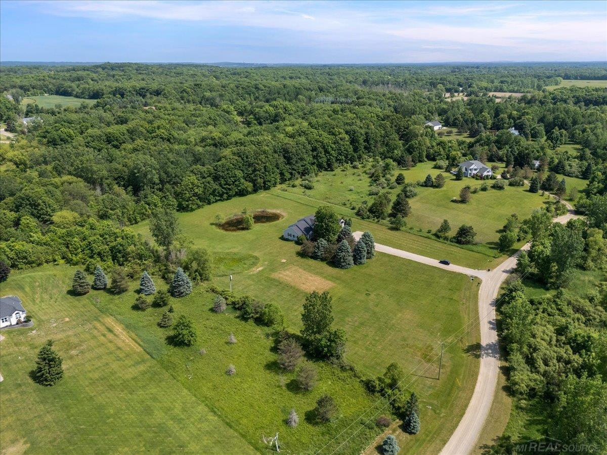 5685 Mottland Court, Oxford, MI 48371 — Photo 45