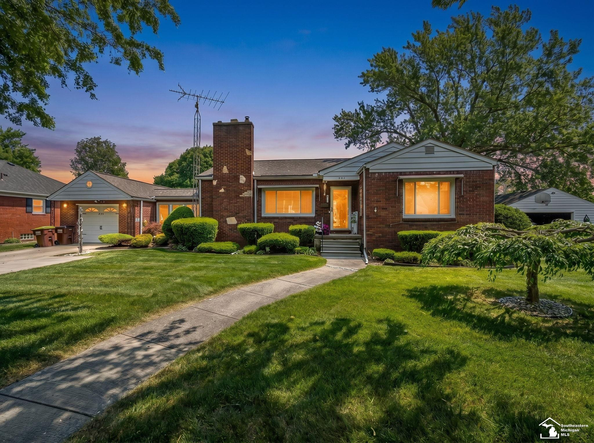 831 Wolverine Avenue, Monroe, MI 48161 — Photo 2