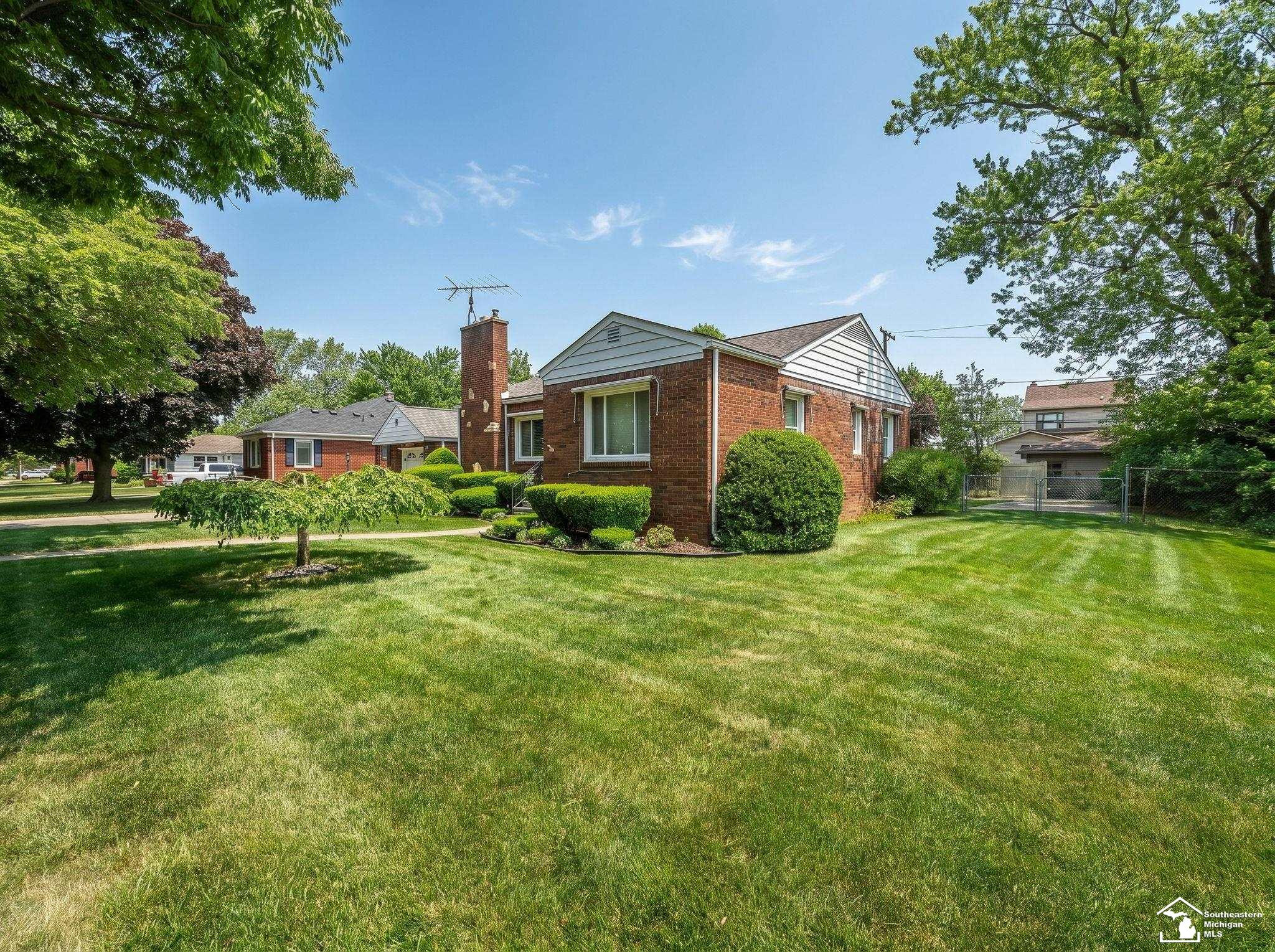 831 Wolverine Avenue, Monroe, MI 48161 — Photo 28