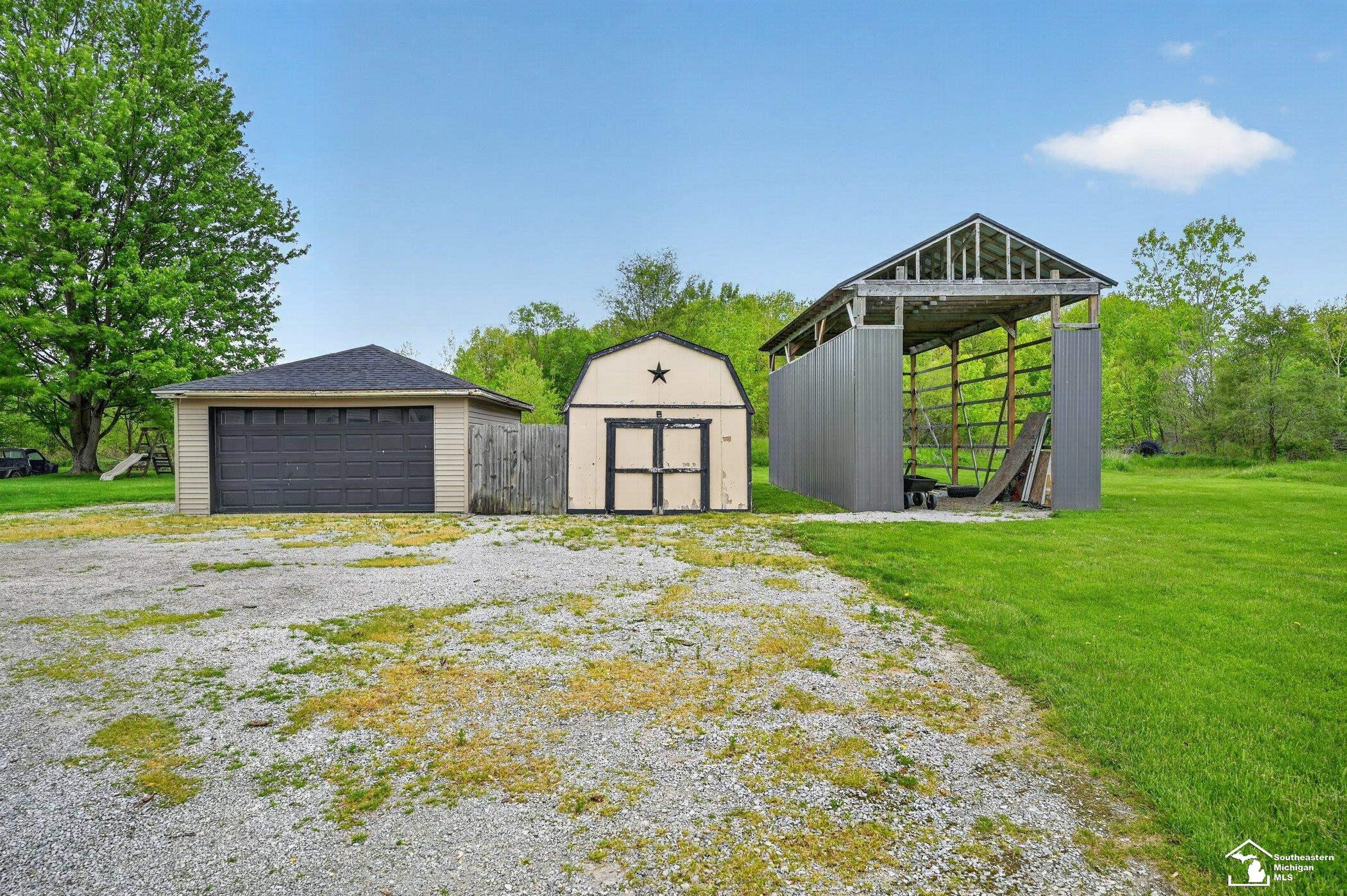 9799 Sylvania Petersburg Road, MI 49267 — Photo 40