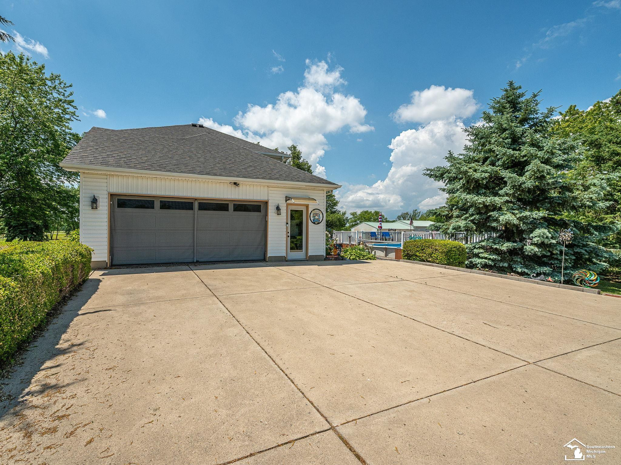 2223 Fix Road, Monroe, MI 48162 — Photo 6