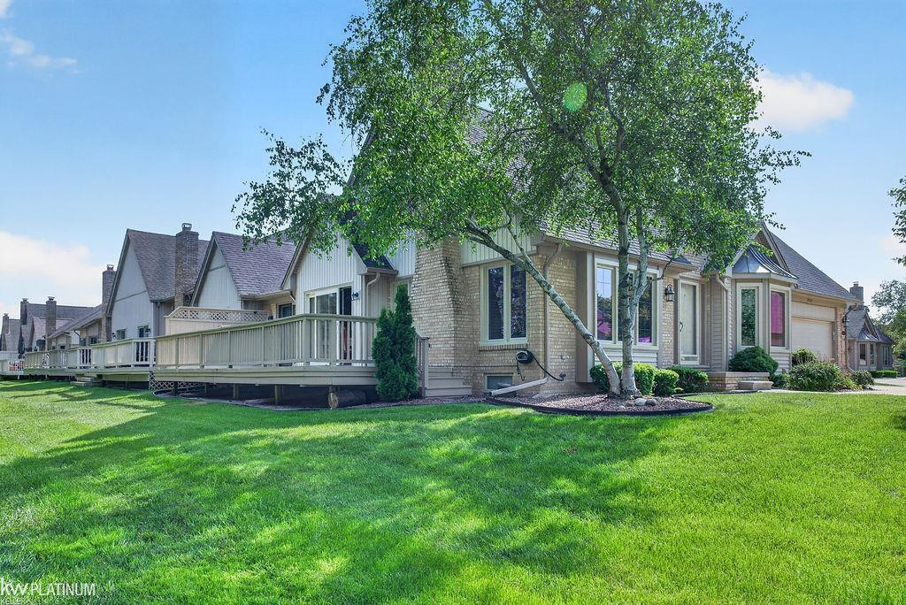 54532 CAMBRIDGE Drive, Shelby Twp, MI 48315 — Photo 3