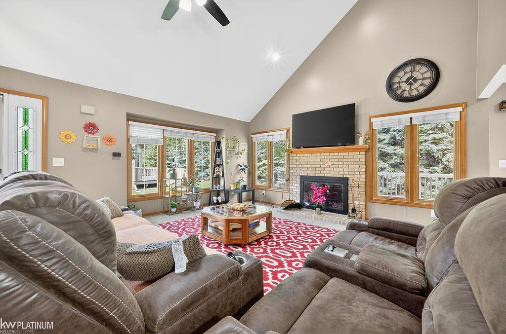 54532 CAMBRIDGE Drive, Shelby Twp, MI 48315 — Photo 6