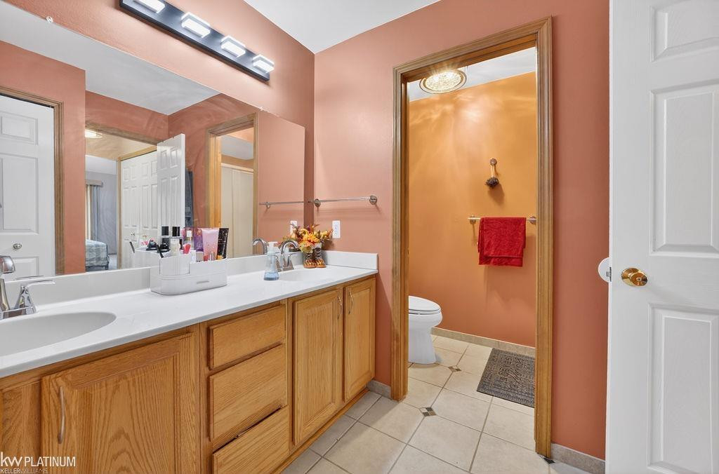 54532 CAMBRIDGE Drive, Shelby Twp, MI 48315 — Photo 15
