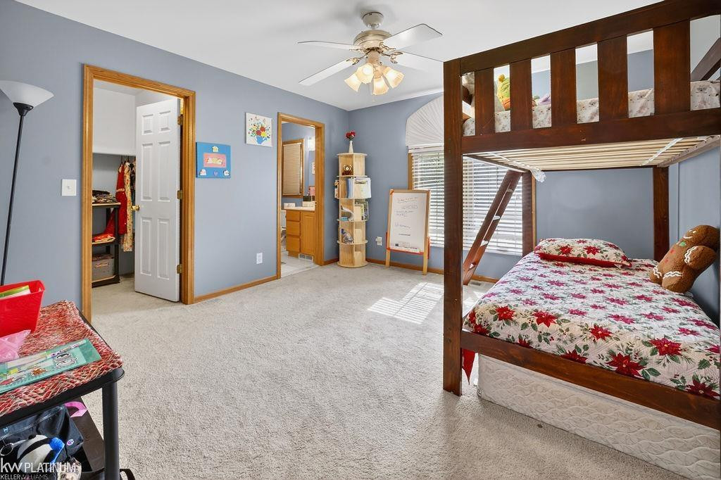 54532 CAMBRIDGE Drive, Shelby Twp, MI 48315 — Photo 16
