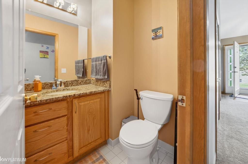 54532 CAMBRIDGE Drive, Shelby Twp, MI 48315 — Photo 20