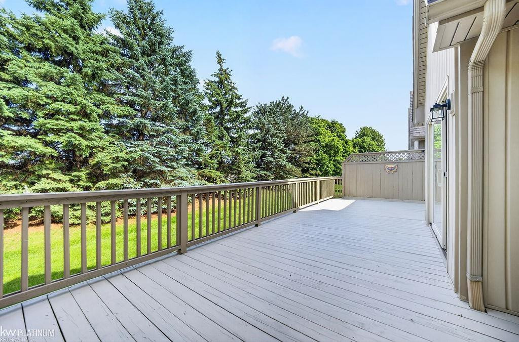 54532 CAMBRIDGE Drive, Shelby Twp, MI 48315 — Photo 25